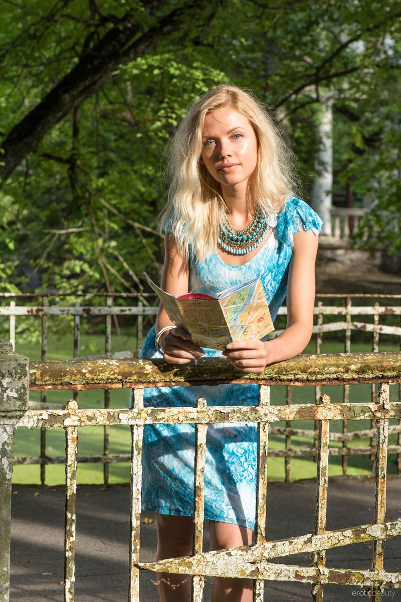 Лариса, 20