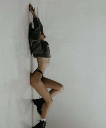Милана, 22